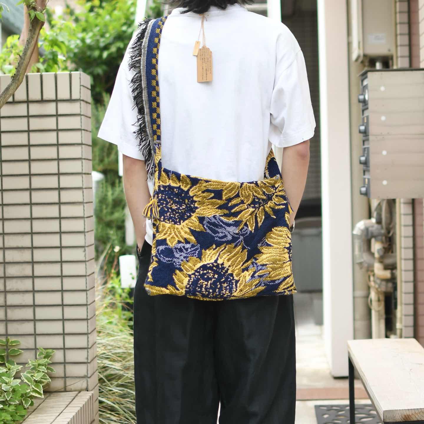 古着通販】古着 ハンドメイド 絨毯 ラグ ショルダーバッグ ひまわり