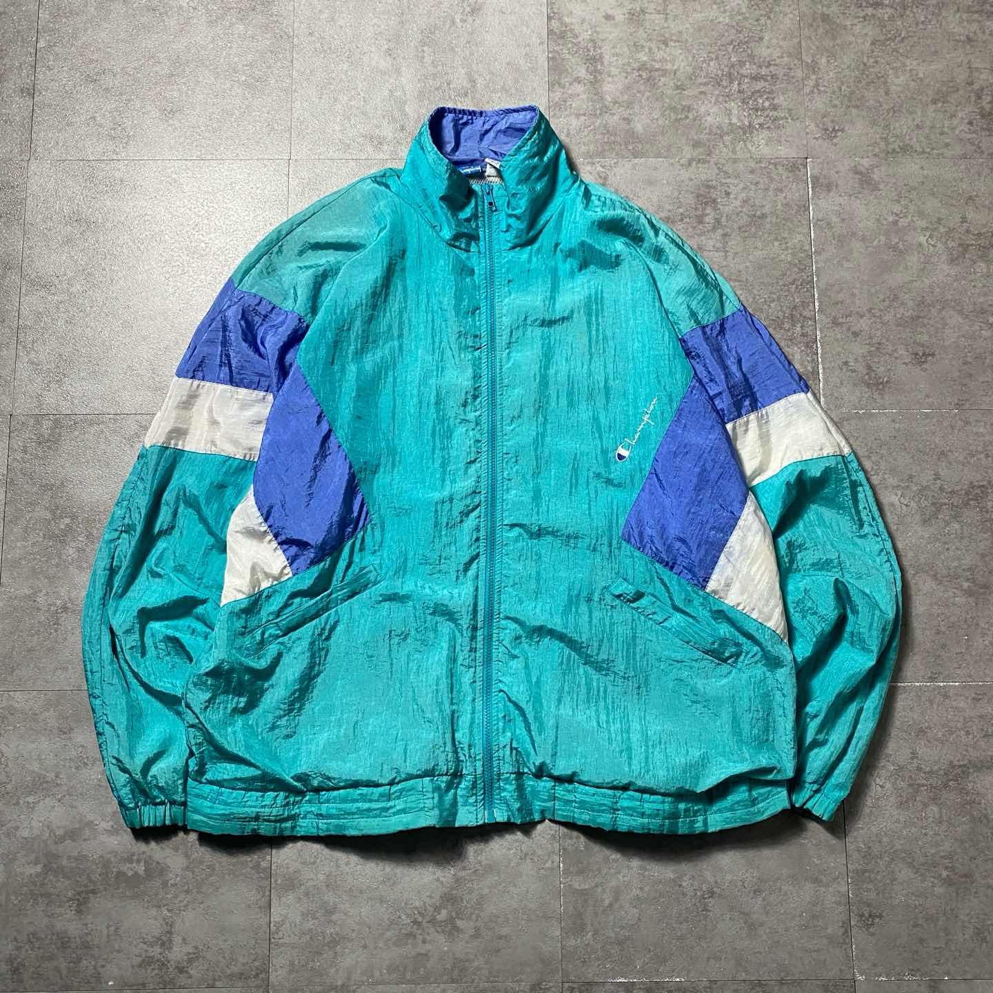 古着通販】90s チャンピオン 刺繍ロゴ クレイジーパターン ナイロン