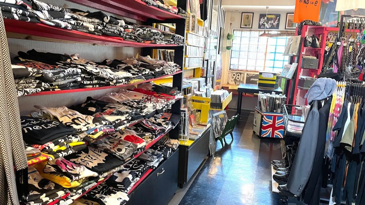 古着屋 EL  松阪市】無人だけど心が見える古着店！ 「RIVET ZERO」がオープンしま